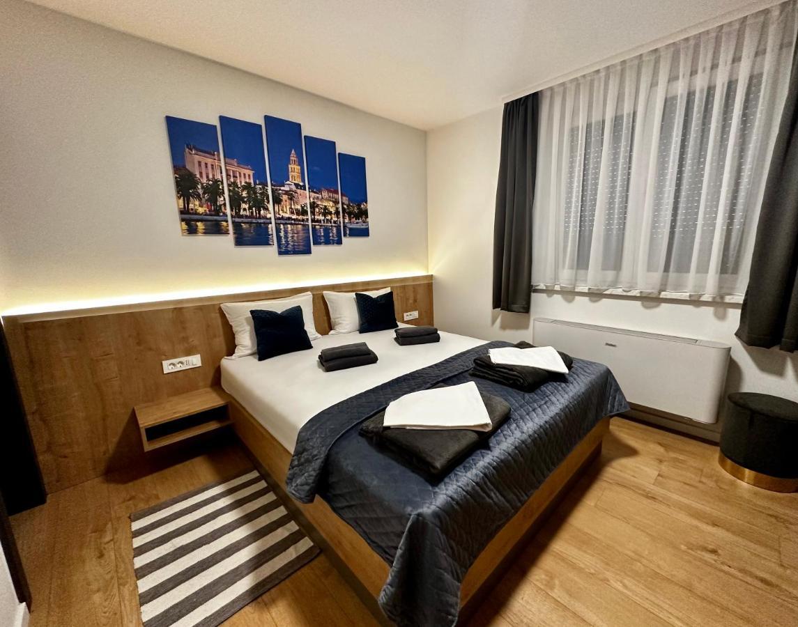 Rooms Slavonski Brod Buitenkant foto