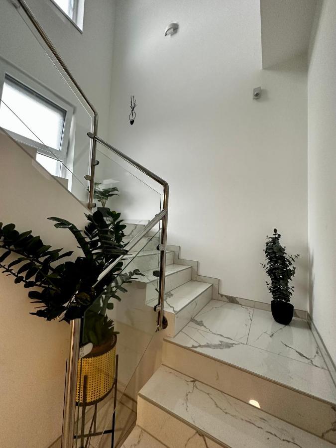 Rooms Slavonski Brod Buitenkant foto